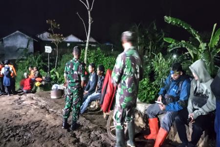 KEJAR TRAVEL PENDAKI DARI JAKARTA 