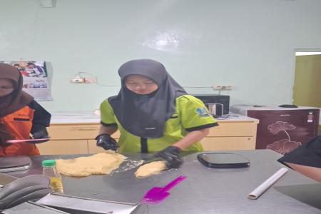Jembatan Dunia Pendidikan dan Kerja Siswa SMK Negeri 1 Arjasa Sumenep 
