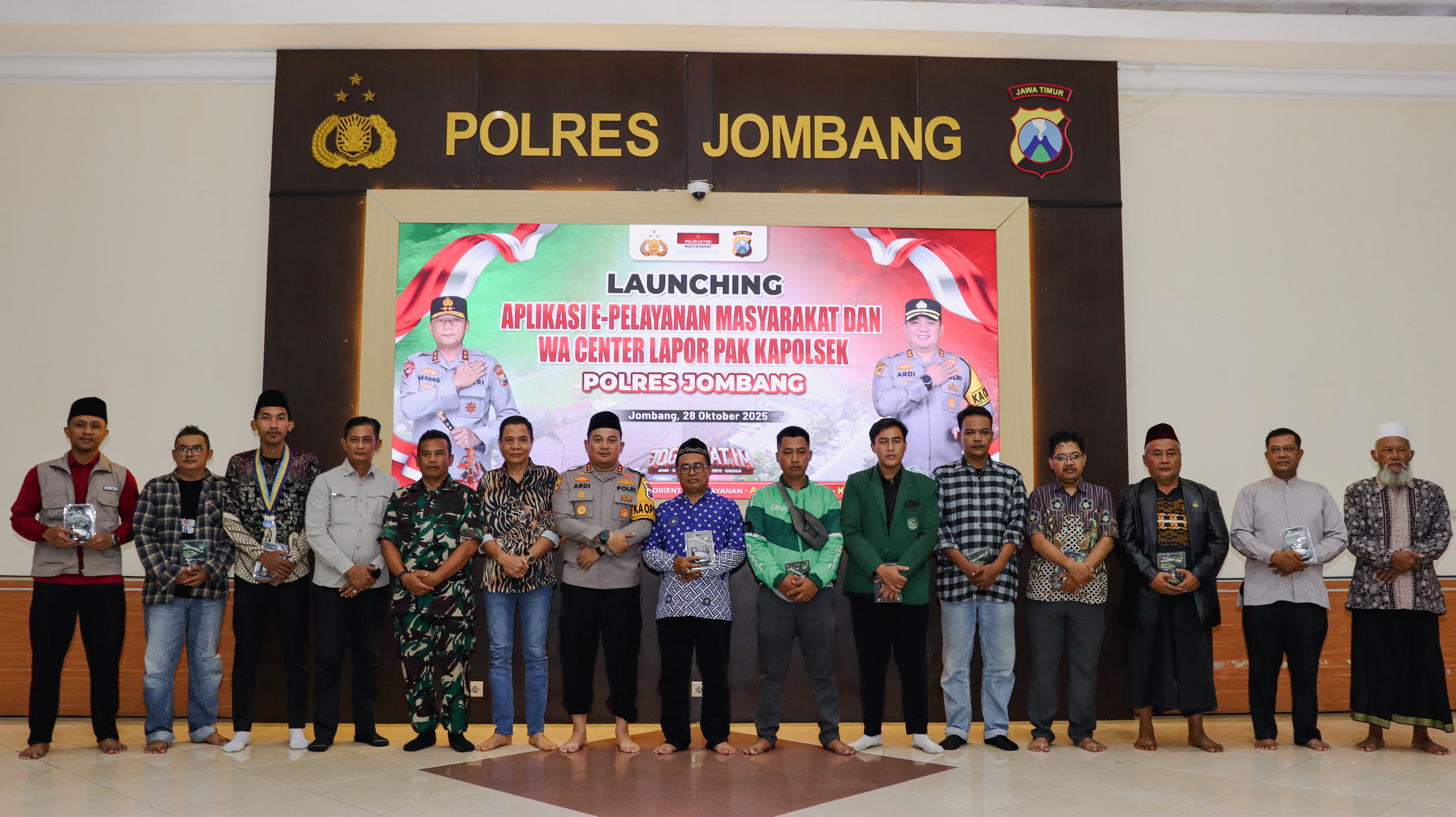 Polres Jombang Launching Aplikasi E-Pelayanan Masyarakat dan WhatsApp Center ‘Lapor Pak Kapolsek