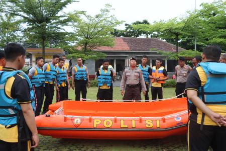  Polres Demak Siagakan Persone