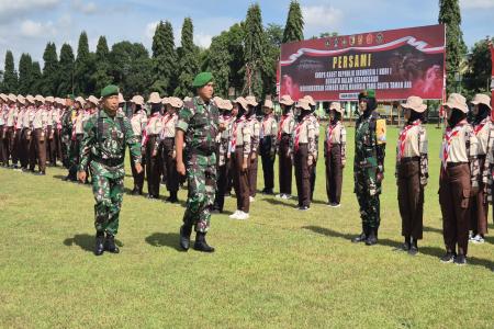 Dandim 0808 Blitar Dampingi Danrem 081DSJ Buka Persami KKRI Di Yonif 5